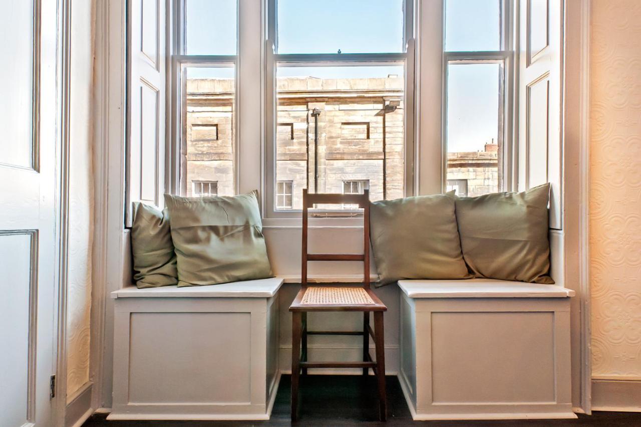 Postmasters Apartment Алнуик Екстериор снимка