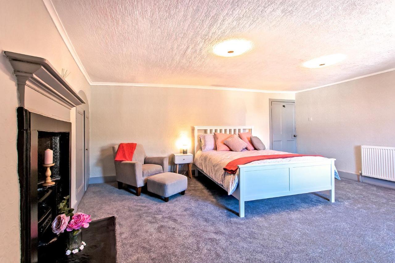 Postmasters Apartment Алнуик Екстериор снимка